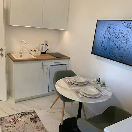 Olive Garden Apartment